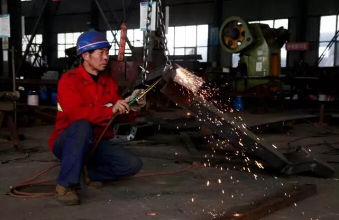 伟志模板质检部——我为伟志代言,把关是质量检验基本的作用 伟志模板质检部——我为伟志代言,把关是质量检验基本的作用